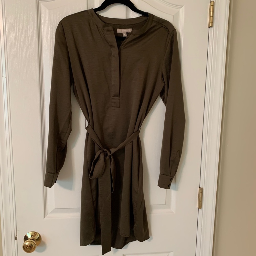 Banana Republic silky dress